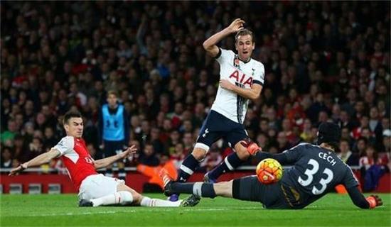 重建黑洞 重建黑洞